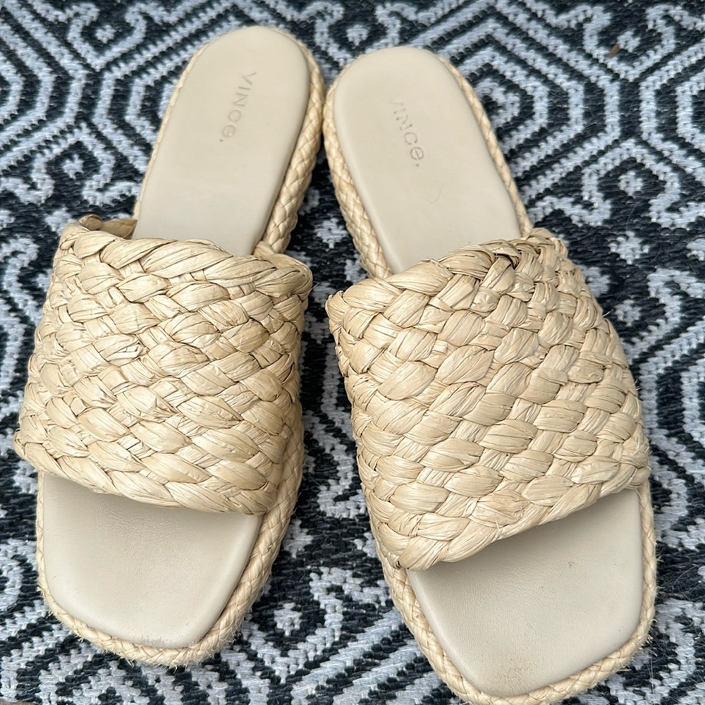 VINCE Woven Raffia Slip-On Sandals (10)